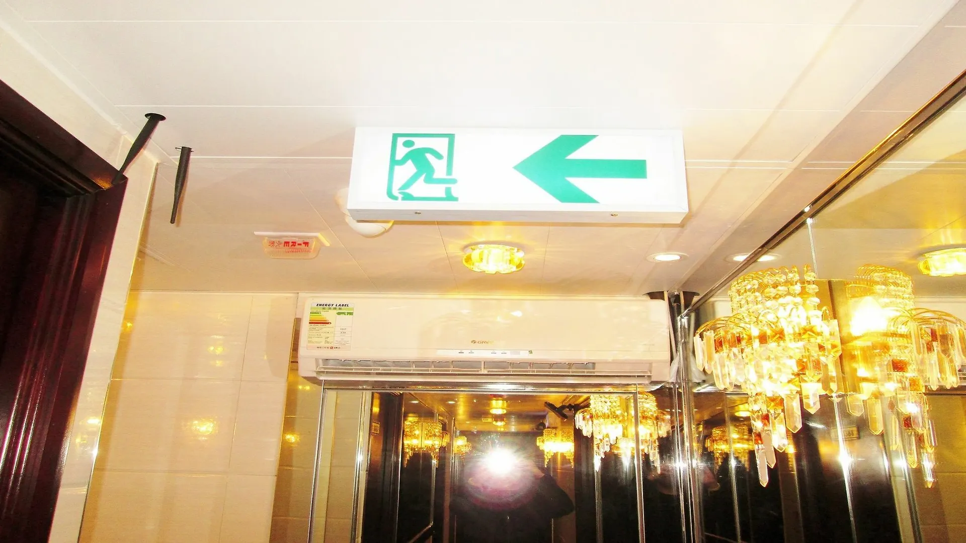 Hotel New Peace Guest House - Hong Kong Kowloon