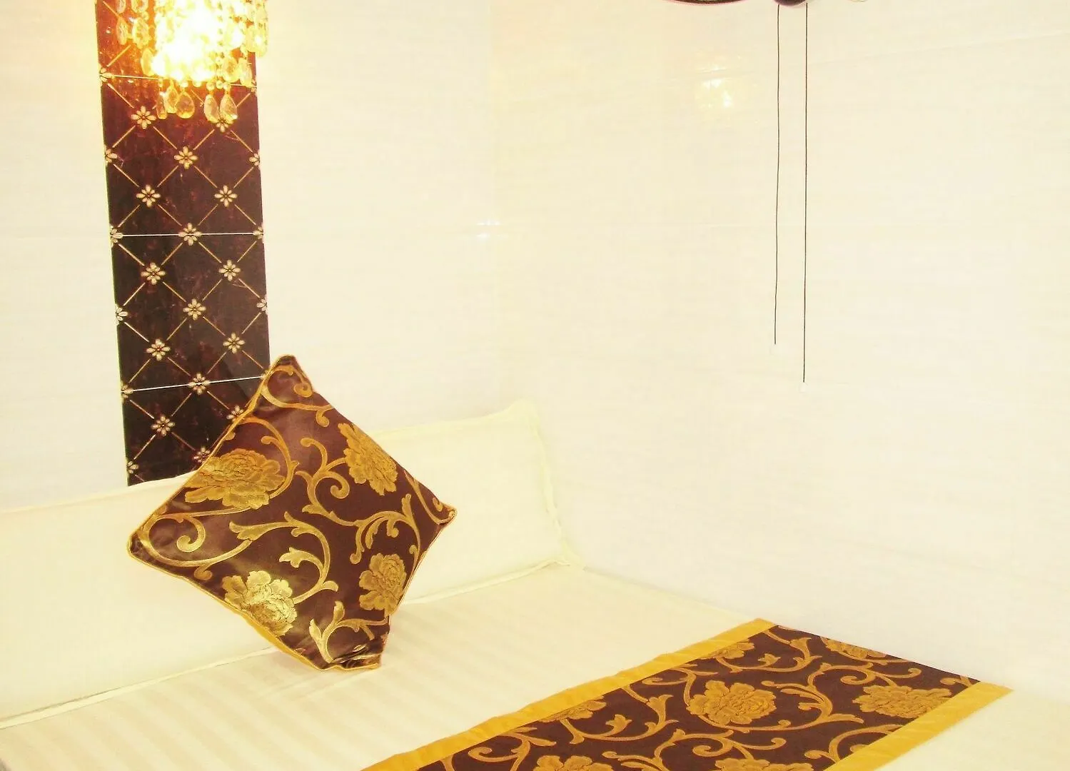Hotel New Peace Guest House - Hong Kong Kowloon