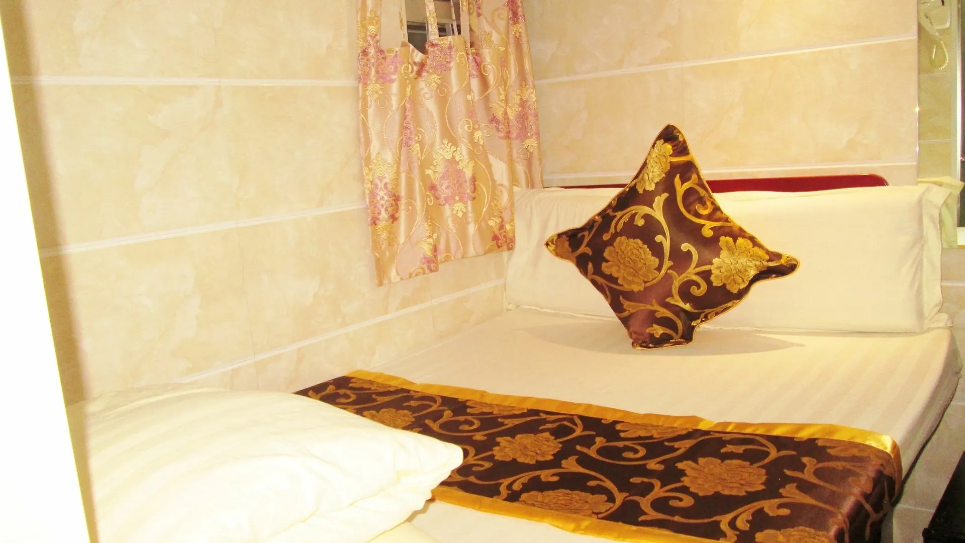 Hotel New Peace Guest House - Hong Kong Kowloon