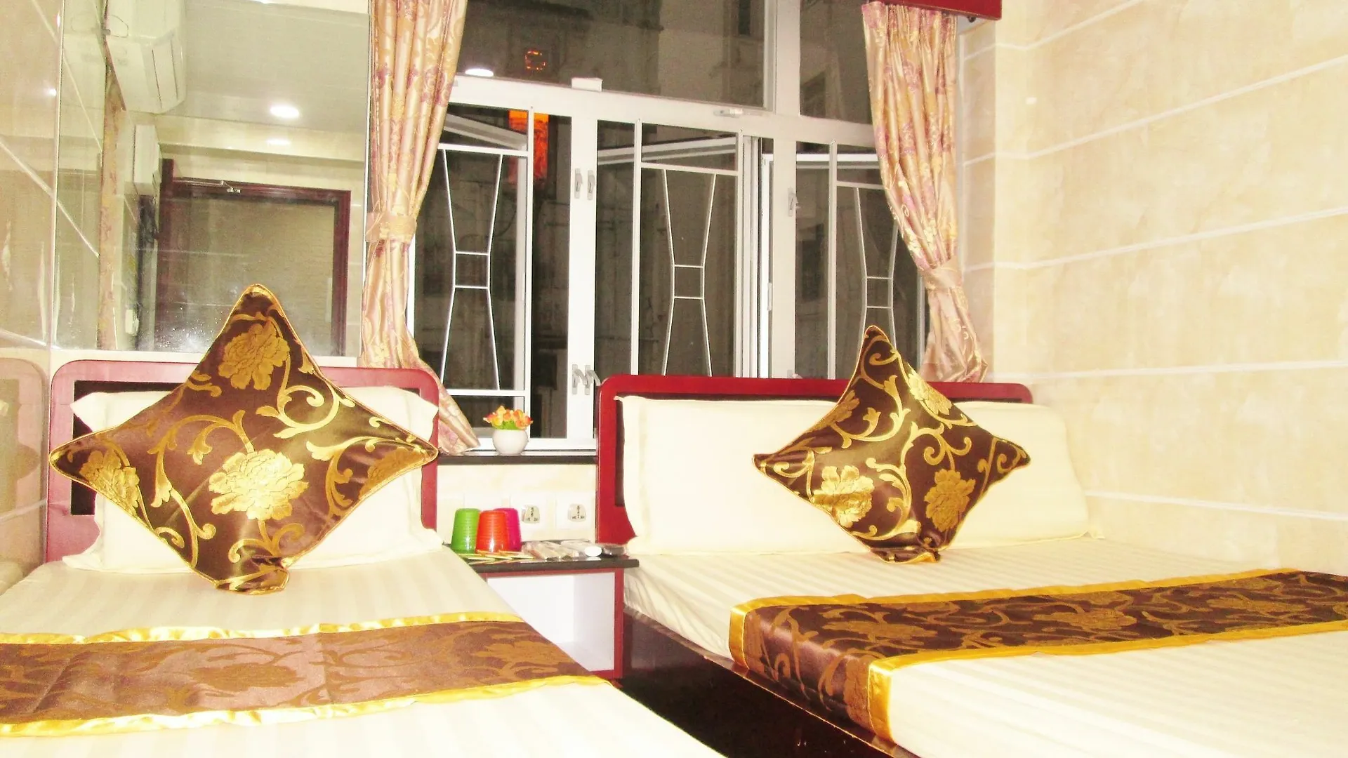 New Peace Guest House - Hong Kong Kowloon  2*, Kowloon (Hong Kong) China